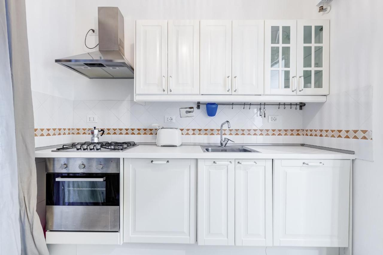 Trevi Fountain Modern Apartment โรม ภายนอก รูปภาพ