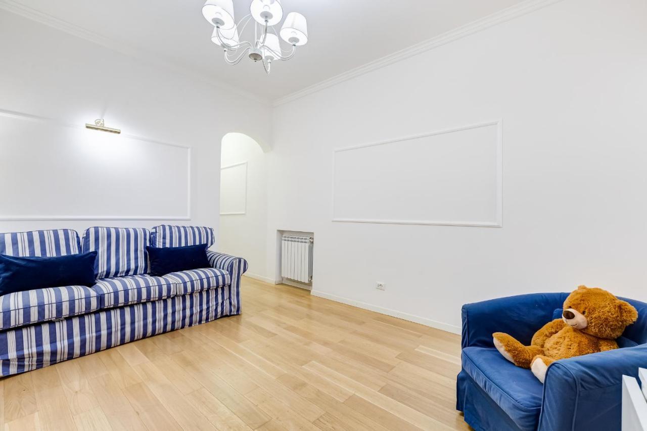 Trevi Fountain Modern Apartment โรม ภายนอก รูปภาพ