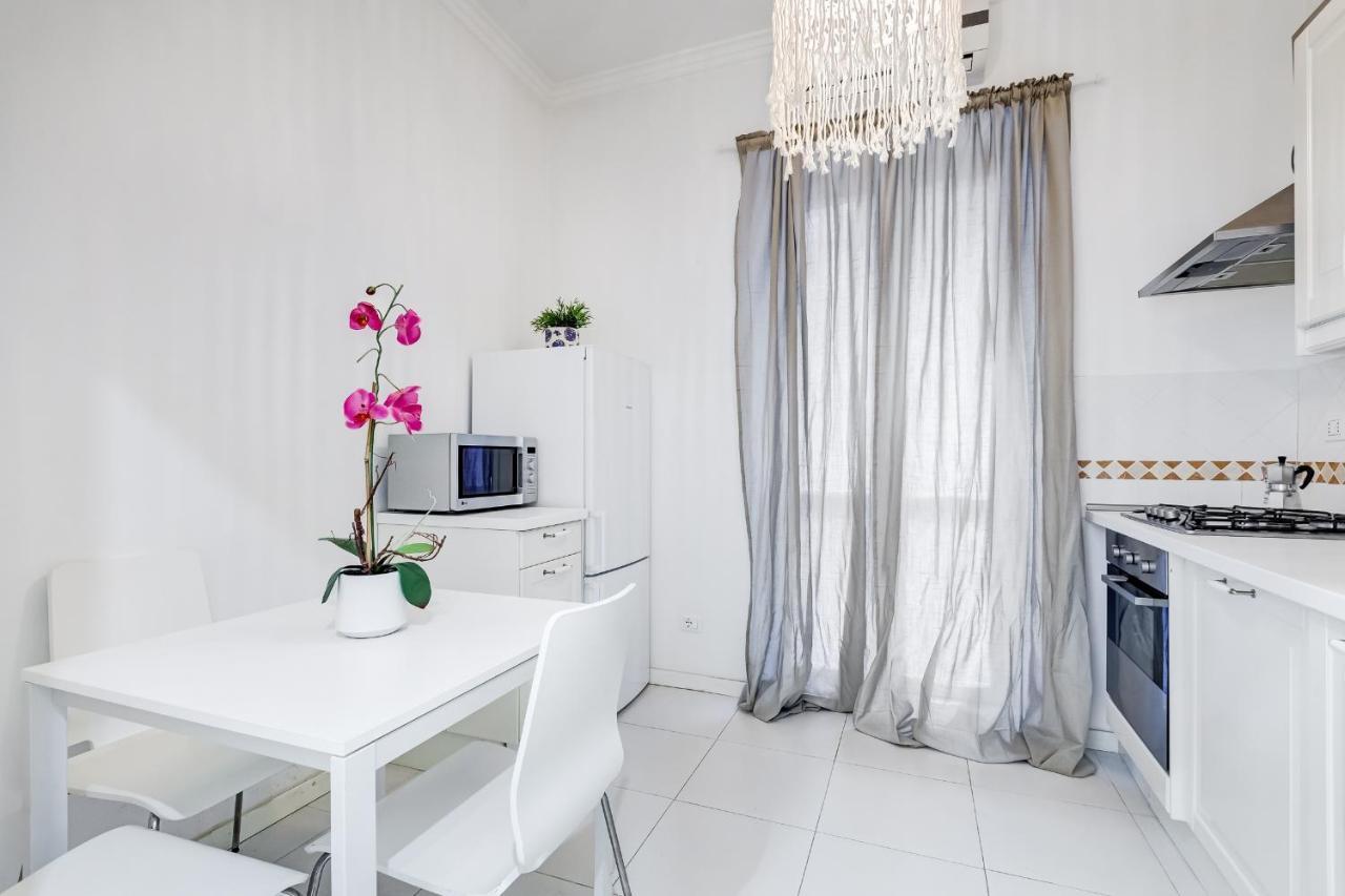 Trevi Fountain Modern Apartment โรม ภายนอก รูปภาพ