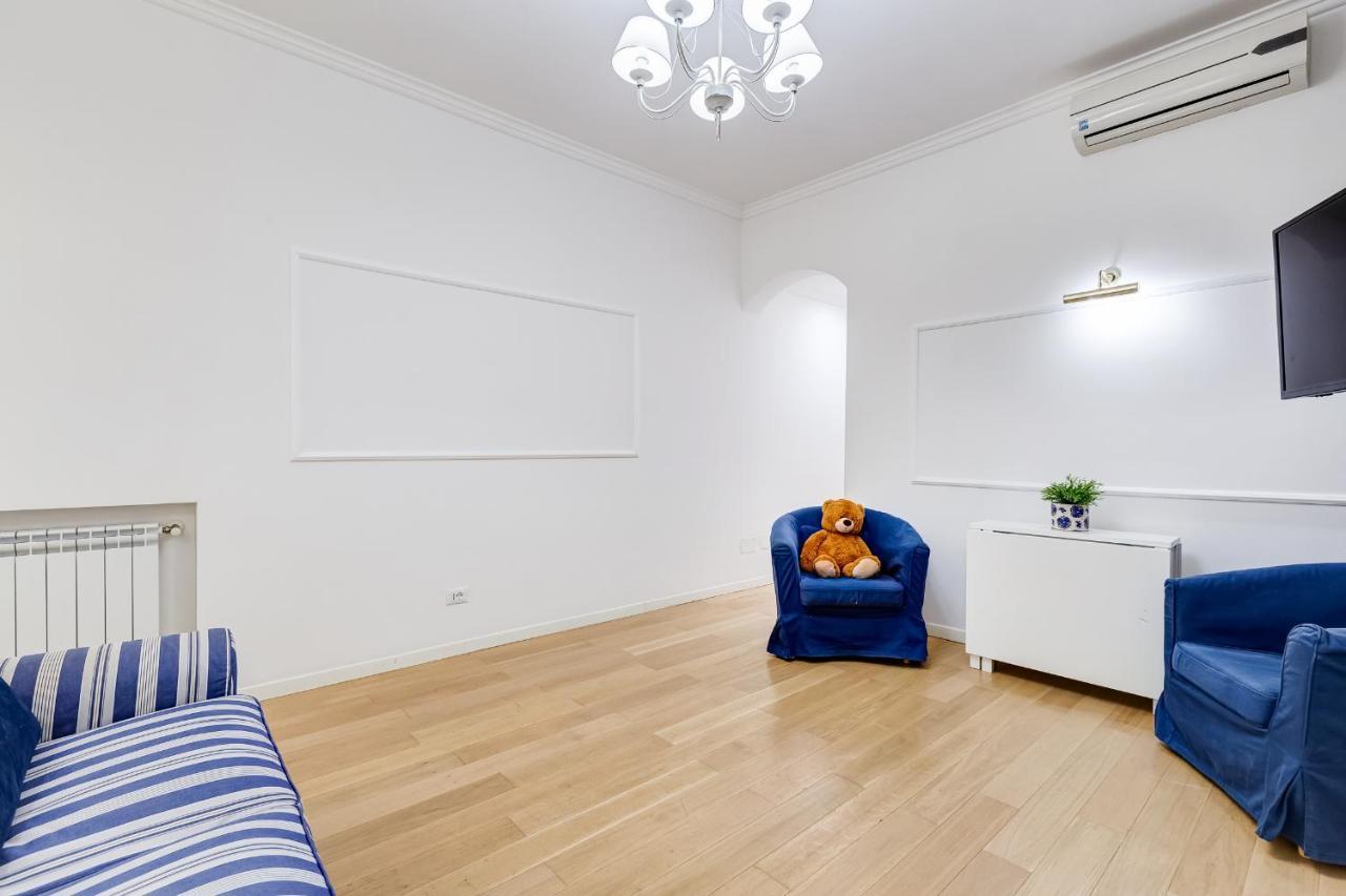 Trevi Fountain Modern Apartment โรม ภายนอก รูปภาพ