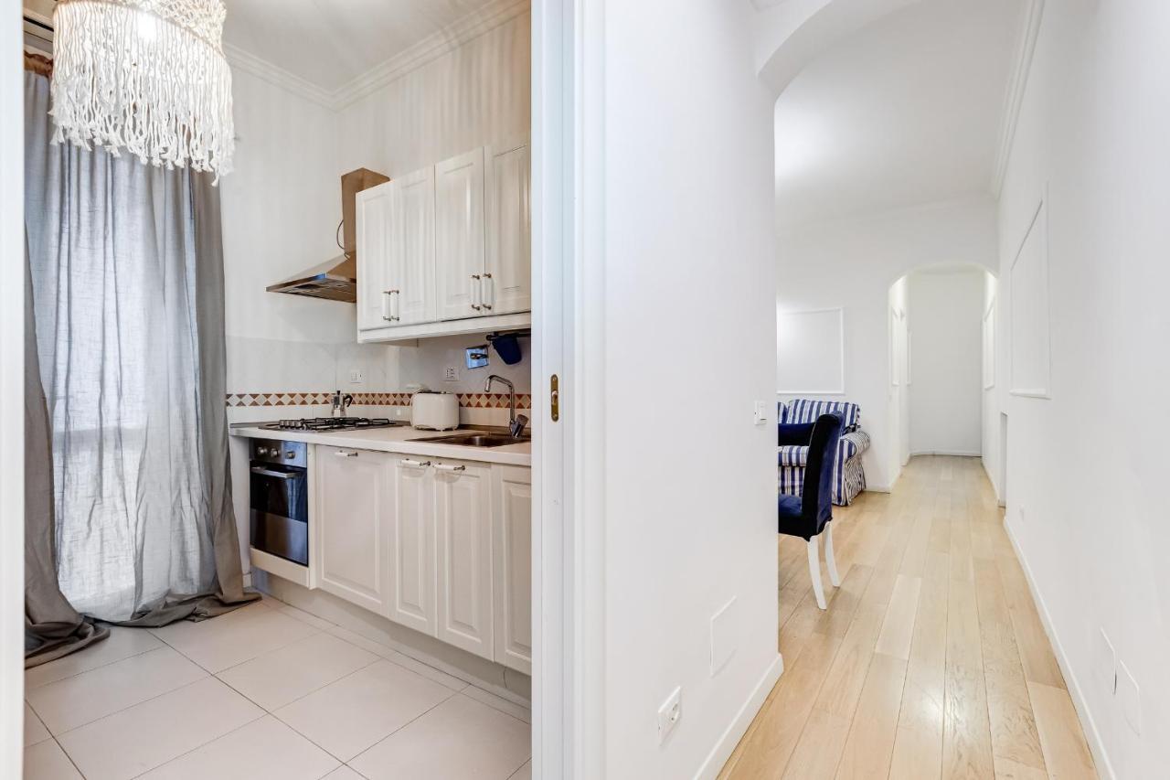 Trevi Fountain Modern Apartment โรม ภายนอก รูปภาพ