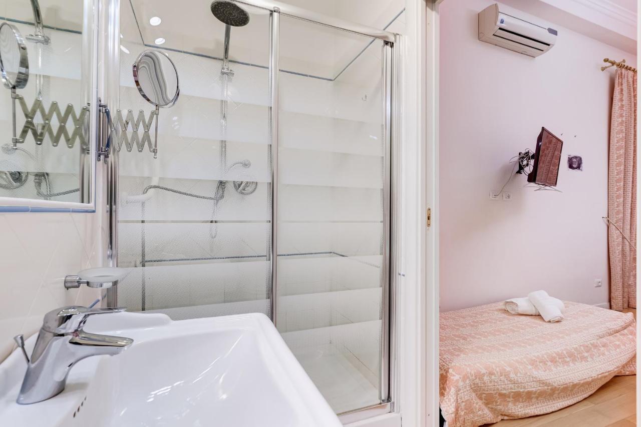 Trevi Fountain Modern Apartment โรม ภายนอก รูปภาพ