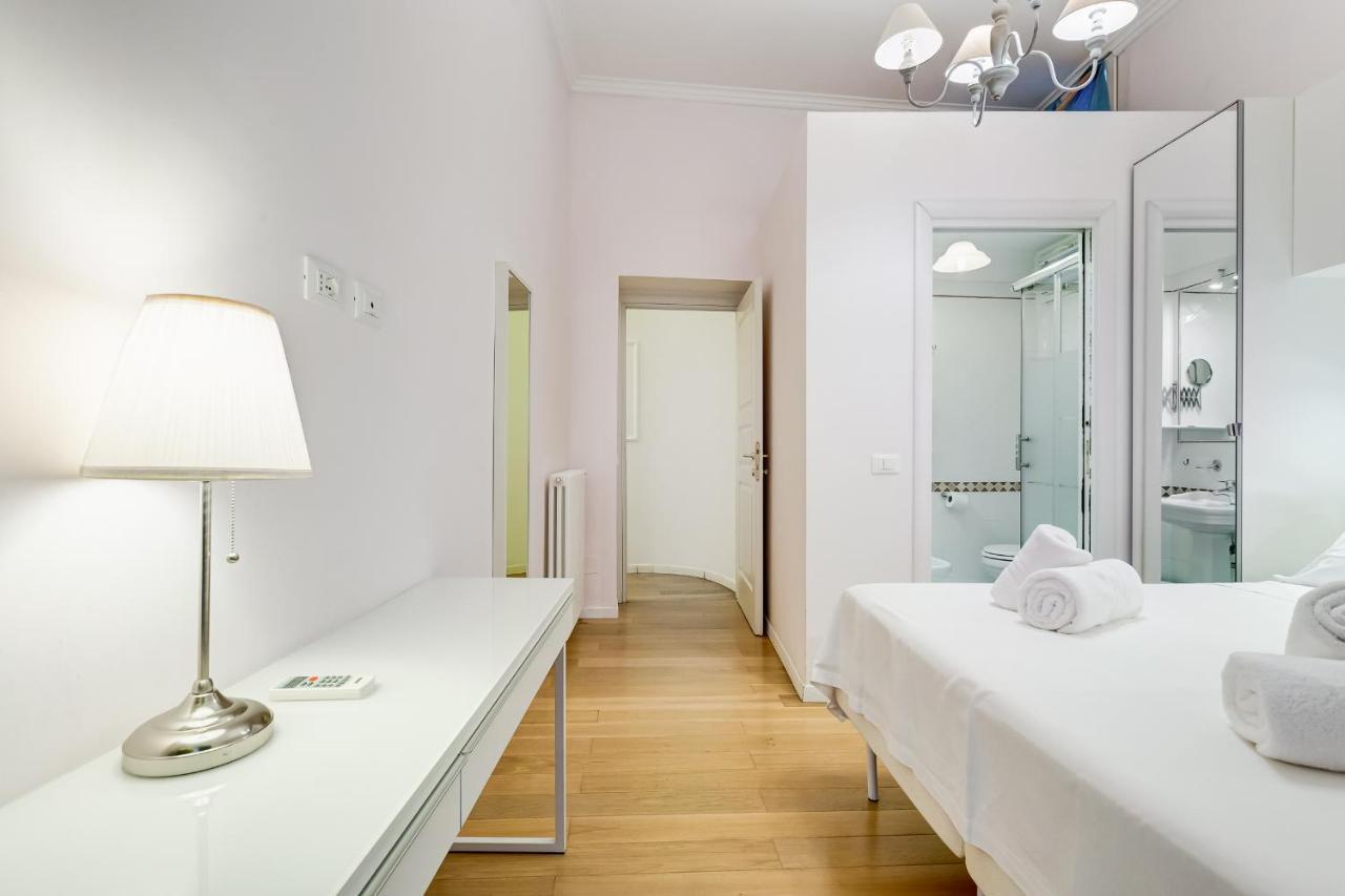 Trevi Fountain Modern Apartment โรม ภายนอก รูปภาพ