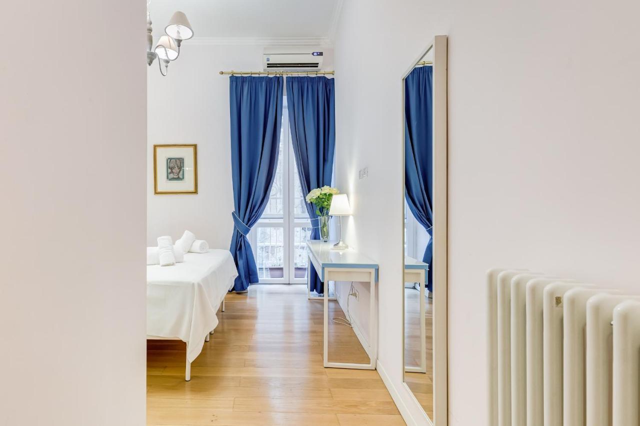 Trevi Fountain Modern Apartment โรม ภายนอก รูปภาพ